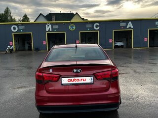 2016 Kia Rio III Рестайлинг, красный, 650000 рублей, вид 5
