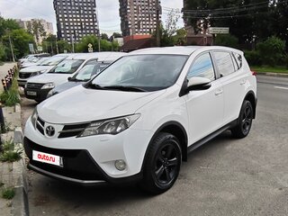 2013 Toyota RAV4 IV (XA40), белый, 1680000 рублей, вид 1