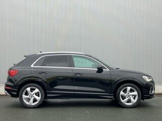 2022 Audi Q3 35 TFSI II (F3), чёрный, 1813911 рублей, вид 3