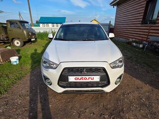 2013 Mitsubishi ASX I Рестайлинг, белый, 950000 рублей, вид 1