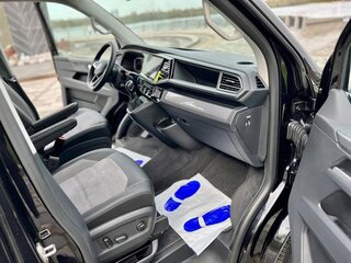 2022 Volkswagen Multivan T6 Рестайлинг, чёрный, 4400000 рублей, вид 5