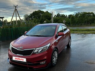 2016 Kia Rio III Рестайлинг, красный, 650000 рублей, вид 1