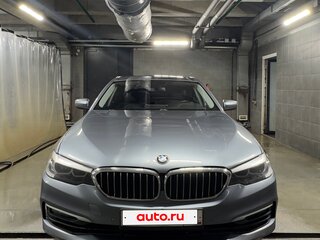 2018 BMW 5 серии 520d VII (G30/G31/G38), серый, 2450000 рублей, вид 3