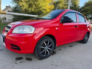 2011 Chevrolet Aveo I Рестайлинг, красный, 450000 рублей, вид 2