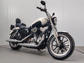 2013 Harley-Davidson Sportster 883, белый, 599000 рублей, вид 2