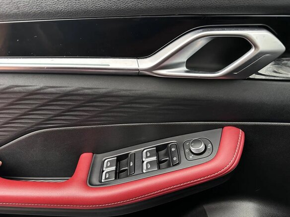 2023 Geely Coolray I Рестайлинг, серый, 1770000 рублей - вид 18