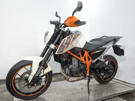 2013 KTM 690 Duke, белый, 389000 рублей, вид 1