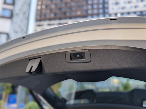 2026 Geely Coolray (Binyue L) I Рестайлинг 2, серый, 2700000 рублей - вид 23