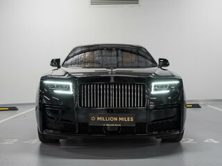 2023 Rolls-Royce Ghost Black Badge II (Series I), чёрный, 35000000 рублей, вид 2