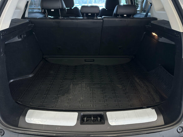 2023 Geely Atlas Pro, серый, 1820000 рублей - вид 17