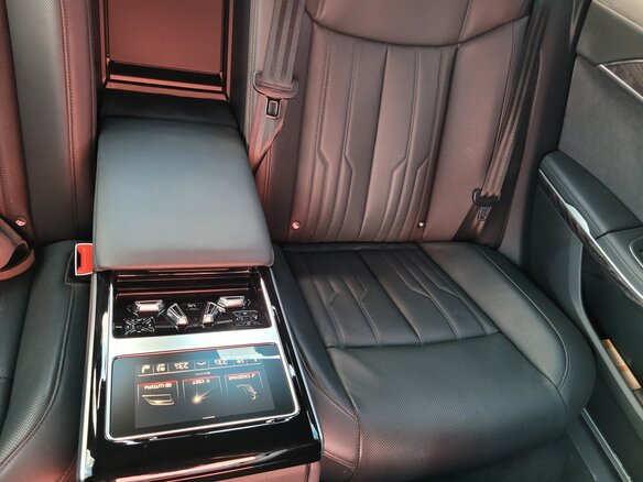 2022 Audi A8 Long 55 TFSI IV (D5), чёрный, 7890000 рублей - вид 35