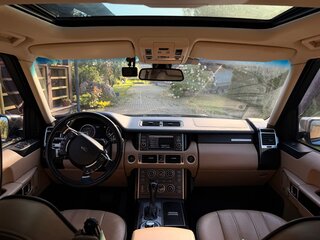 2010 Land Rover Range Rover III Рестайлинг 2, чёрный, 2100000 рублей, вид 5