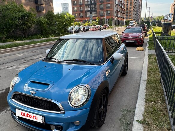 2013 Mini Hatch Cooper S II (R56) Рестайлинг, голубой, 1500000 рублей - вид 2