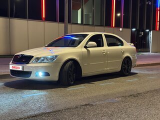 2011 Skoda Octavia DSG7 II (A5) Рестайлинг, белый, 850000 рублей, вид 2