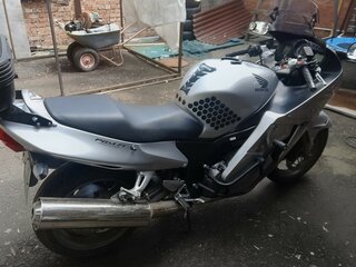 2003 Honda CBR 1100 XX, серебристый, 530000 рублей, вид 5