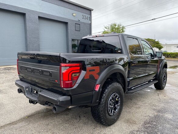 2026 Ford F-150 Raptor XIV Рестайлинг, чёрный - вид 5