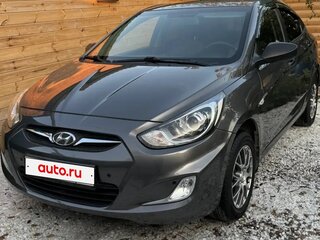 2013 Hyundai Solaris I, серебристый, 850000 рублей, вид 1