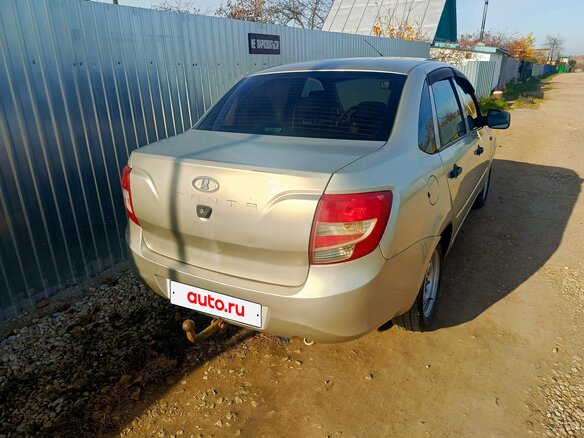 2013 Lada (ВАЗ) Granta I, серебристый, 220000 рублей - вид 2