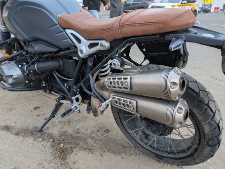 2020 BMW R Nine T Scrambler, серебристый, 930000 рублей, вид 4