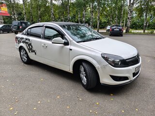 2012 Opel Astra H Рестайлинг, белый, 400000 рублей, вид 3