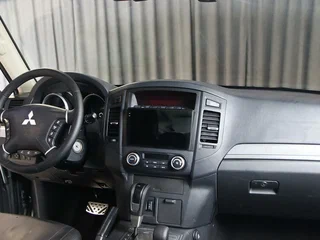 2012 Mitsubishi Pajero IV Рестайлинг 1, серый, 1749000 рублей, вид 5