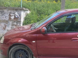 2011 Renault Logan I Рестайлинг, красный, 530000 рублей, вид 2