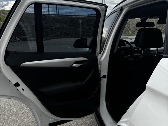 2014 BMW X1 18i I (E84) Рестайлинг, белый, 1450000 рублей - вид 28