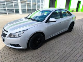 2010 Chevrolet Cruze I, серебристый, 780000 рублей, вид 3