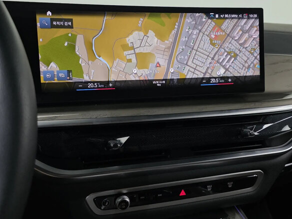 2023 BMW X7 40d I (G07) Рестайлинг, серебристый, 11630000 рублей - вид 18