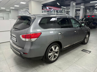 2015 Nissan Pathfinder IV, серый, 1849000 рублей, вид 4