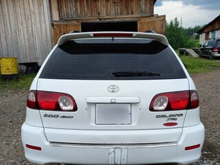 2000 Toyota Caldina II Рестайлинг, белый, 650000 рублей, вид 4