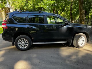 2014 Toyota Land Cruiser Prado 150 Series Рестайлинг 1, чёрный, 3450000 рублей, вид 4