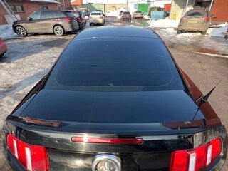 2011 Ford Mustang V Рестайлинг, чёрный, 1500000 рублей, вид 4