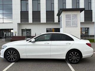 2019 Mercedes-Benz C-Класс 200 IV (W205) Рестайлинг, белый, 2900000 рублей, вид 3