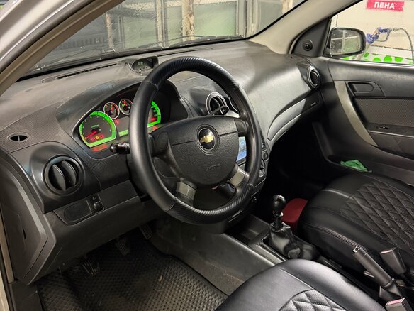 2006 Chevrolet Aveo I Рестайлинг, серебристый, 280000 рублей - вид 4