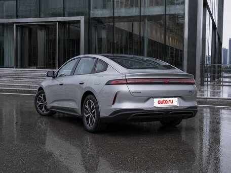 2026 Changan Qiyuan A06 28.39 kWh, серебристый, 2257000 рублей, вид 4