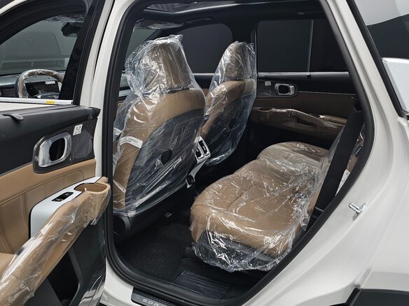 2025 Kia Sorento IV Рестайлинг, белый, 8077700 рублей - вид 11