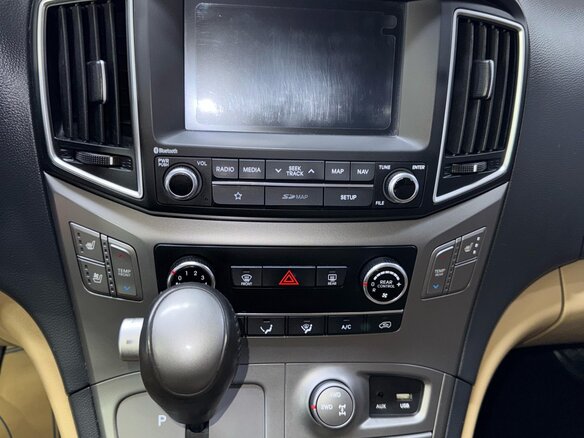 2019 Hyundai Grand Starex I Рестайлинг 2, серебристый, 4600000 рублей - вид 15