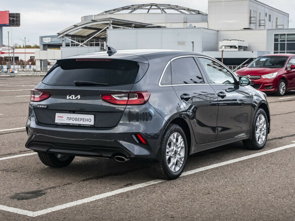 2021 Kia Ceed III Рестайлинг, серый, 2449000 рублей - вид 4