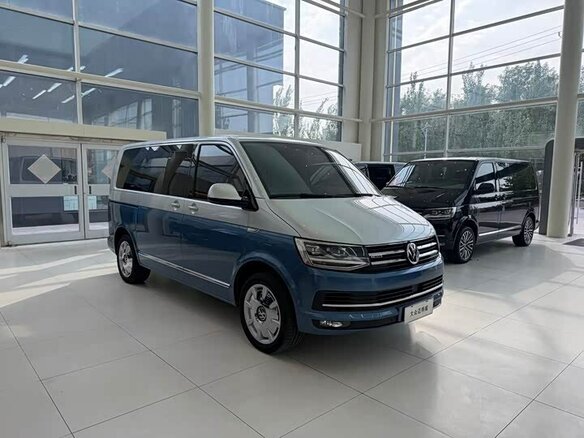 2018 Volkswagen Multivan T6, белый, 6775000 рублей - вид 2