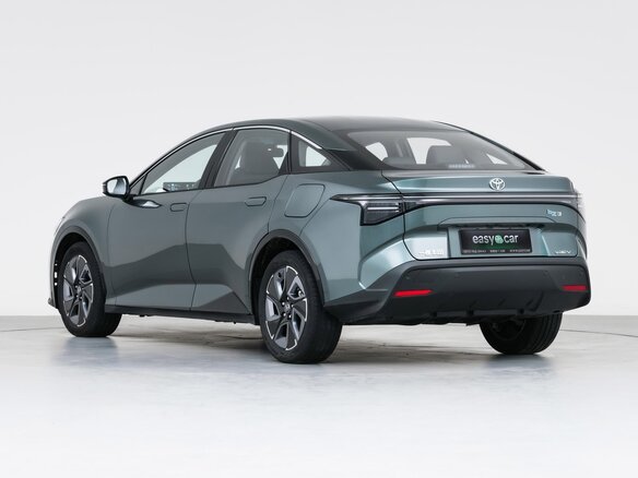 2026 Toyota bZ3, зелёный, 2701000 рублей - вид 3