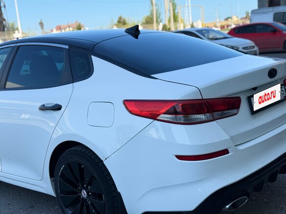 2019 Kia Optima IV Рестайлинг, белый, 1350000 рублей - вид 6