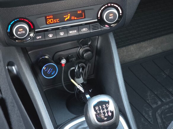 2015 Kia Rio III Рестайлинг, серебристый - вид 12