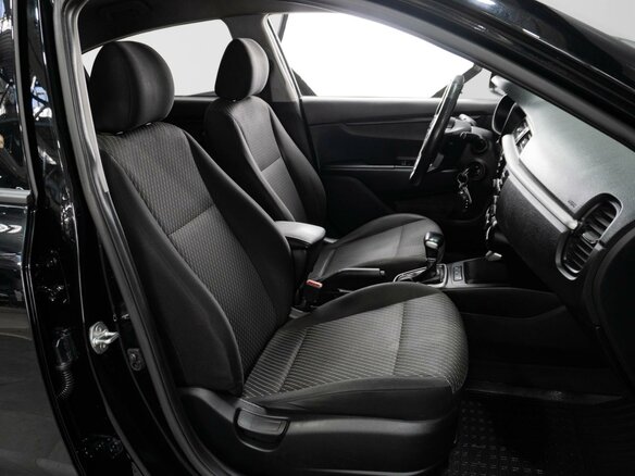 2019 Kia Rio IV, чёрный, 1249000 рублей - вид 7
