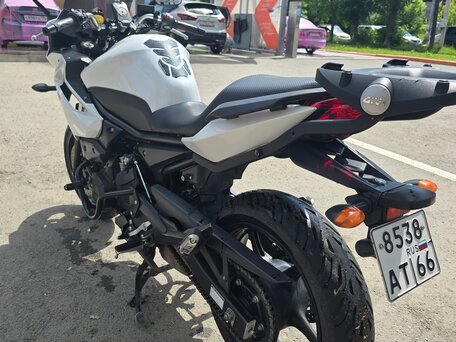 2012 Yamaha XJ6 (FZ6R), белый, 479000 рублей, вид 4