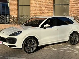 2018 Porsche Cayenne III, белый, 6350000 рублей, вид 2