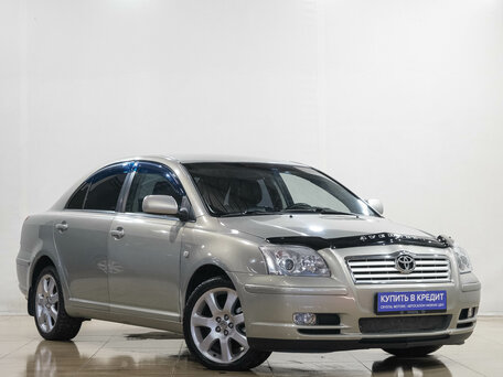 Toyota Avensis II