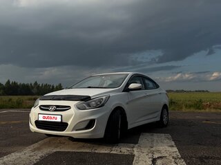 2012 Hyundai Solaris I, белый, 450000 рублей, вид 2