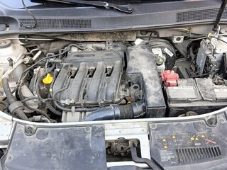2016 Renault Logan II, серебристый, 639000 рублей, вид 4