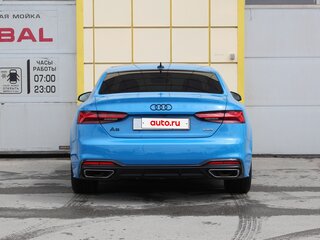 2020 Audi A5 45 TFSI II (F5) Рестайлинг, голубой, 3195000 рублей, вид 5